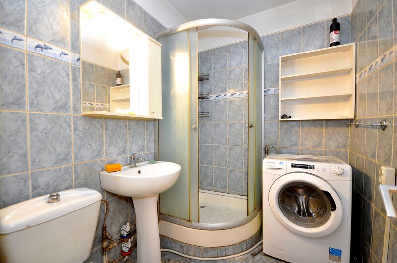 Stefan cel Mare, zona Lizeanu Obor, etaj 1 din 8, bloc anvelopat