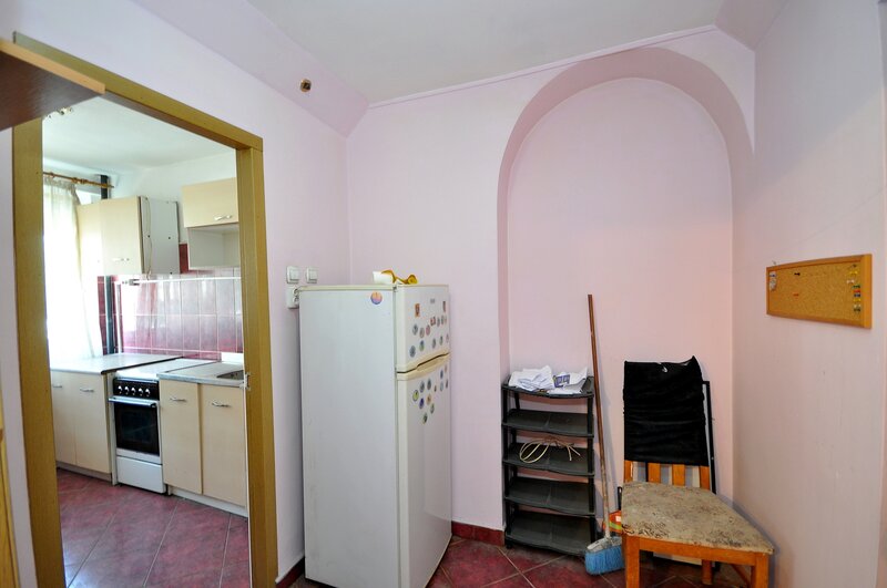 Stefan cel Mare, zona Lizeanu Obor, etaj 1 din 8, bloc anvelopat