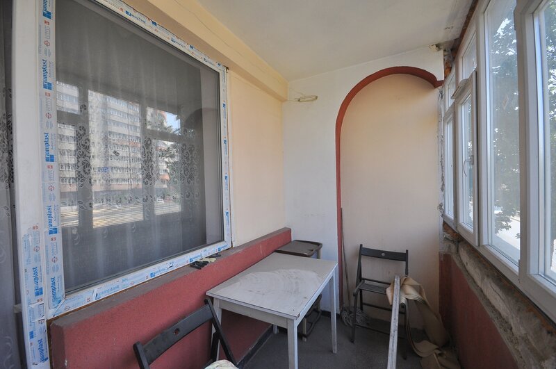 Stefan cel Mare, zona Lizeanu Obor, etaj 1 din 8, bloc anvelopat